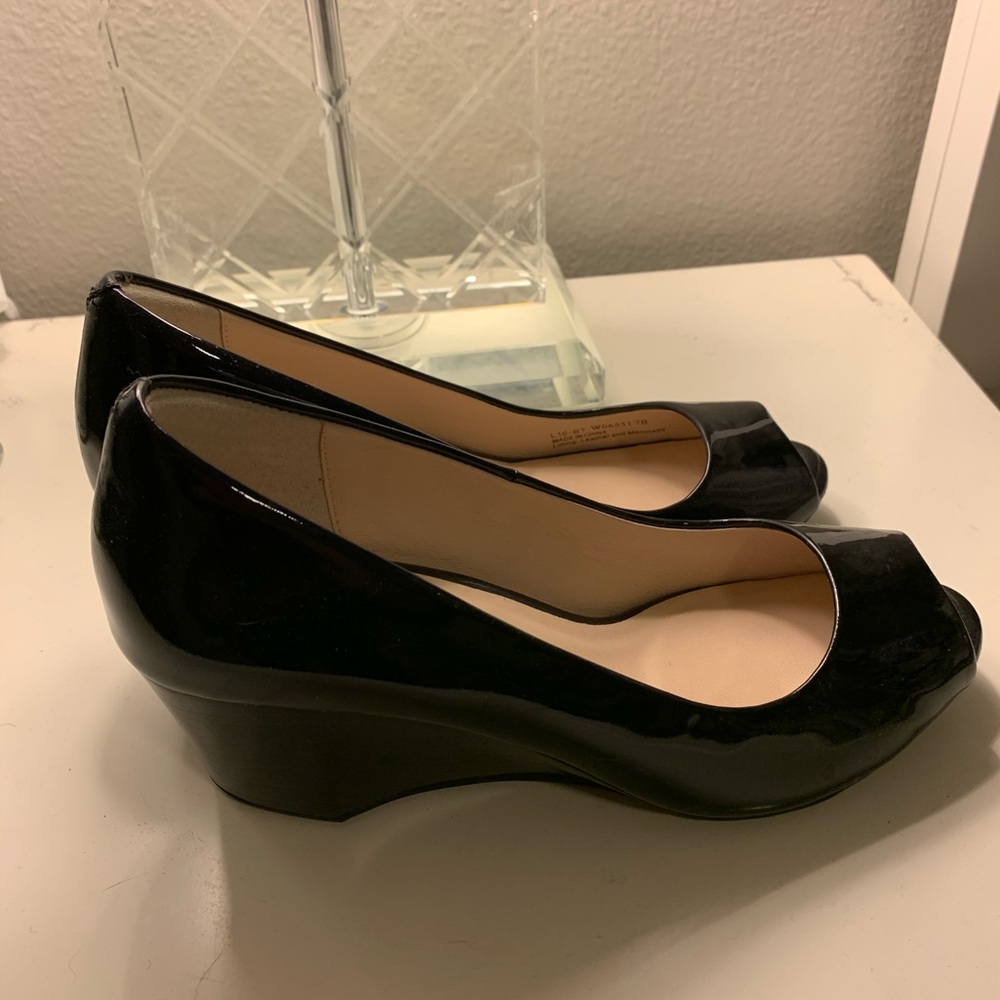 NWOT Cole Haan Black Sadie Wedge Open Toe Pump Sz7